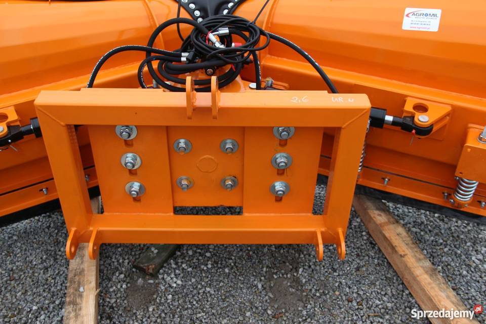 Pług śnieżny pług do śniegu komunalny składany nieuszkodzony Maszyny rolnicze Rogóźno