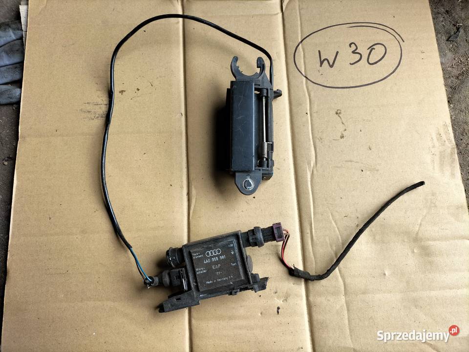 AUDI 80 B4 80B4 KLAMKA ZEWNĘTRZNA PRAWY PRZÓD
