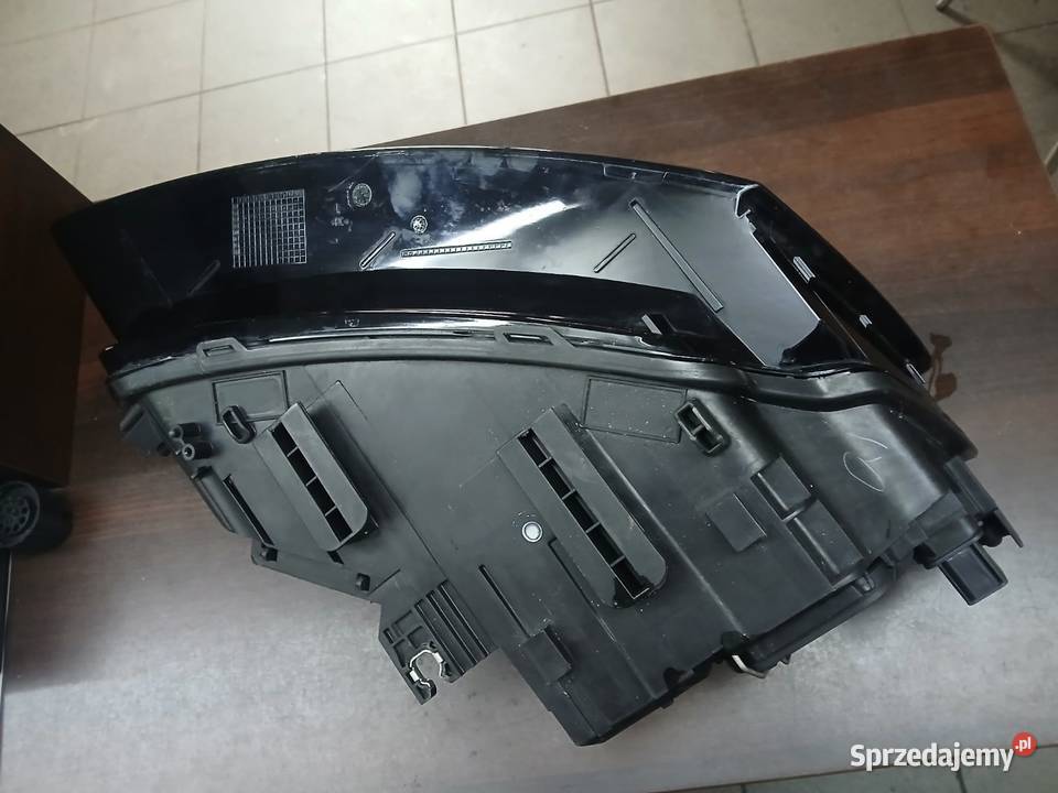 Reflektor przedni Xenon Audi A4 B8 kompletny Korczyna sprzedam