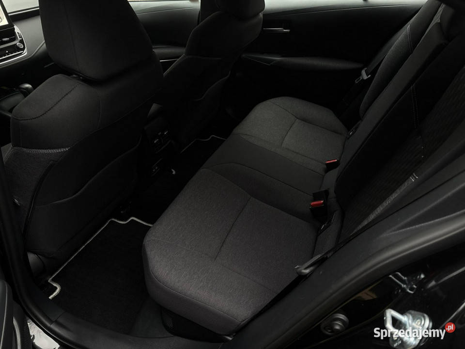 Toyota Corolla 18 Hybrid COMFORT TECH salon elektryczne lusterka Samochody osobowe sprzedam