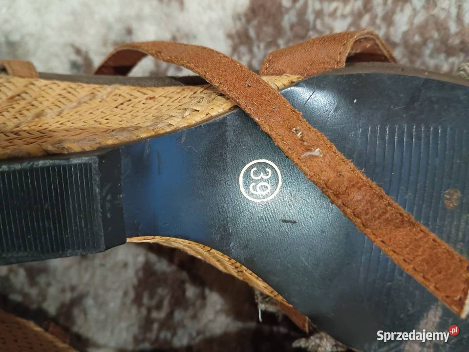 Brązowe buty letnie na koturnie 39 26 Stalowa Wola sprzedam
