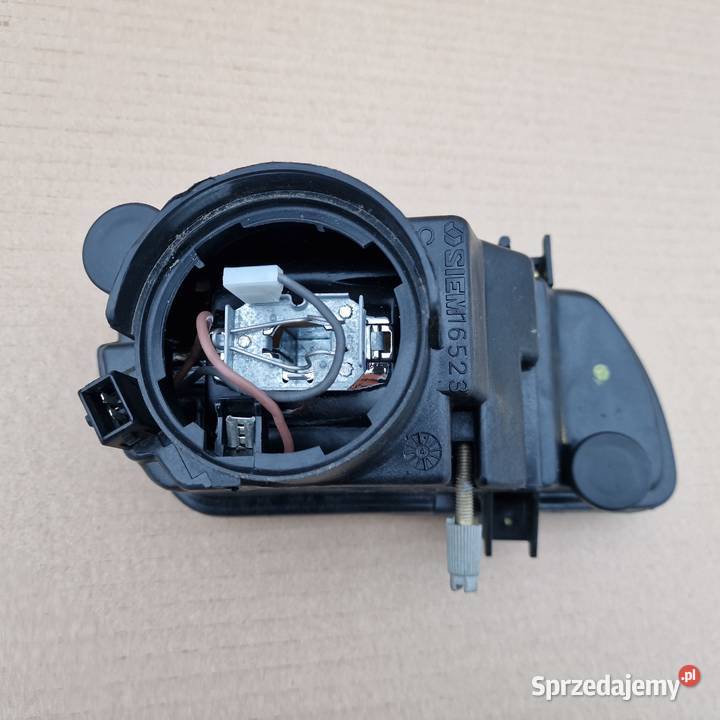 PEUGEOT 605 HALOGEN ŚWIATŁO PRZECIWMGIELNE SIEM Oświetlenie Bieleń