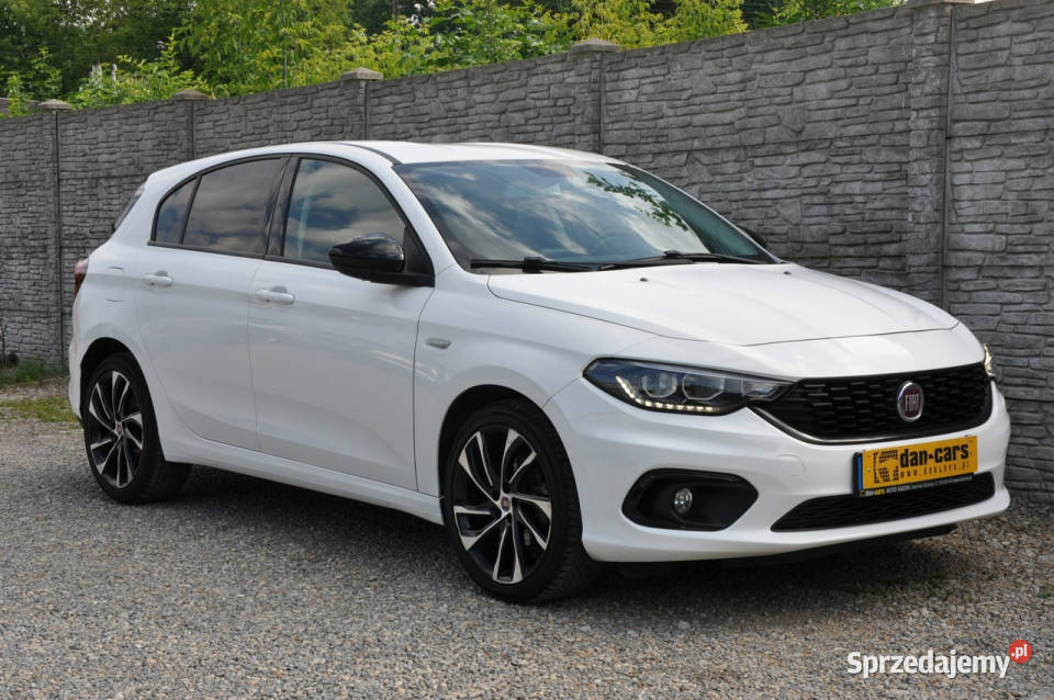 Fiat Tipo 14 120 TJet hatchback LED Navi Kamera Dąbrowa Górnicza sprzedam