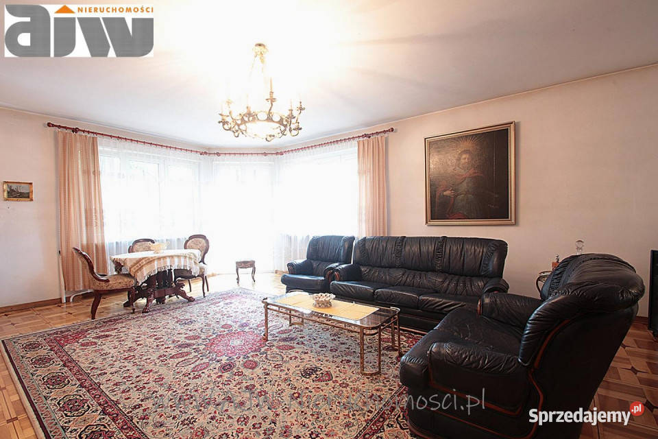 Dom wolnostojący Izabelin C 550m2 Rok budowy 2007 Domy