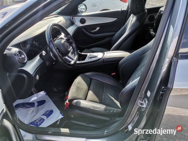 MERCEDESBENZ E 220 D 2022 199300 ccm 200 mazowieckie Warszawa
