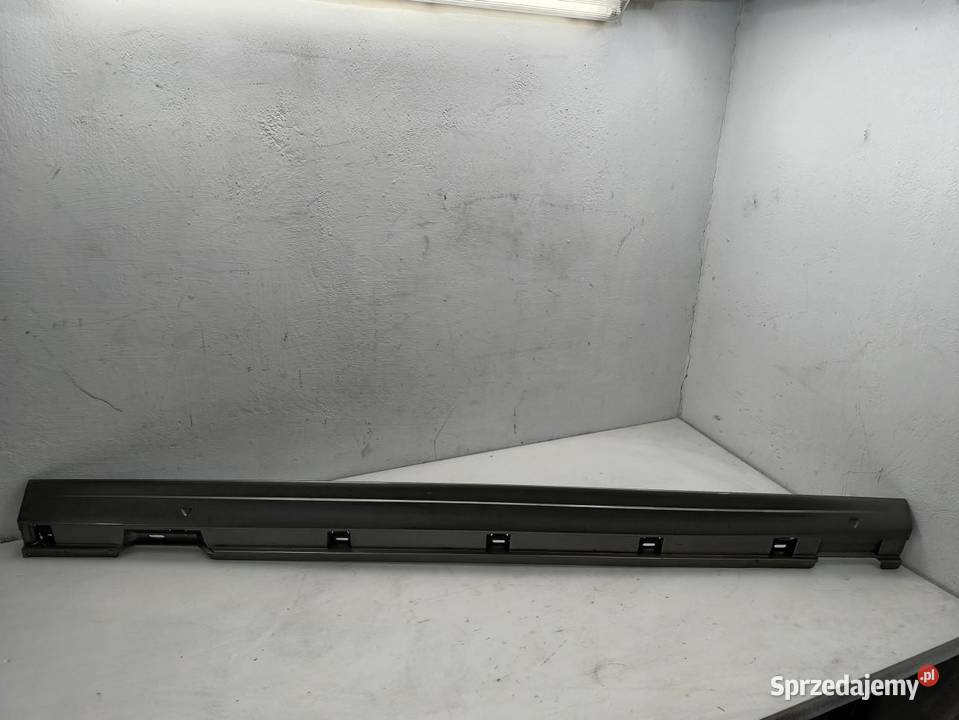 LISTWA NAKŁADKA PROGU PRAWA VOLKSWAGEN PASSAT CC Progi