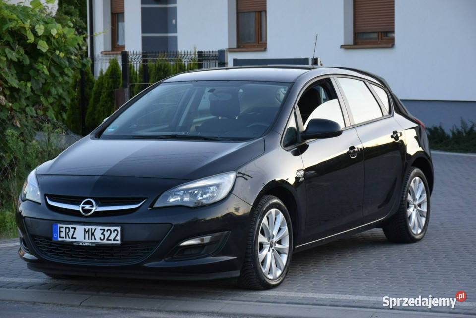 Opel Astra 14TB 2013r 69 Oryginał lakier Majdan Sieniawski