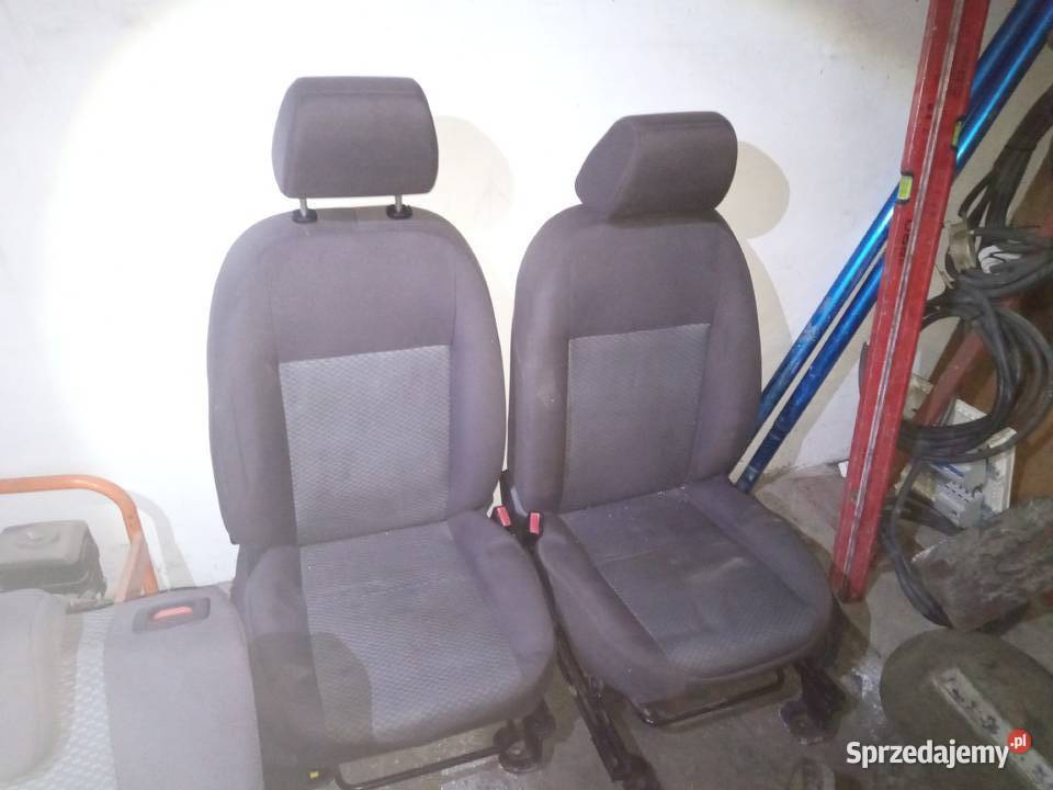 Zestaw fotele kanapa z Forda Focusa mk2 Części samochodowe Gliwice