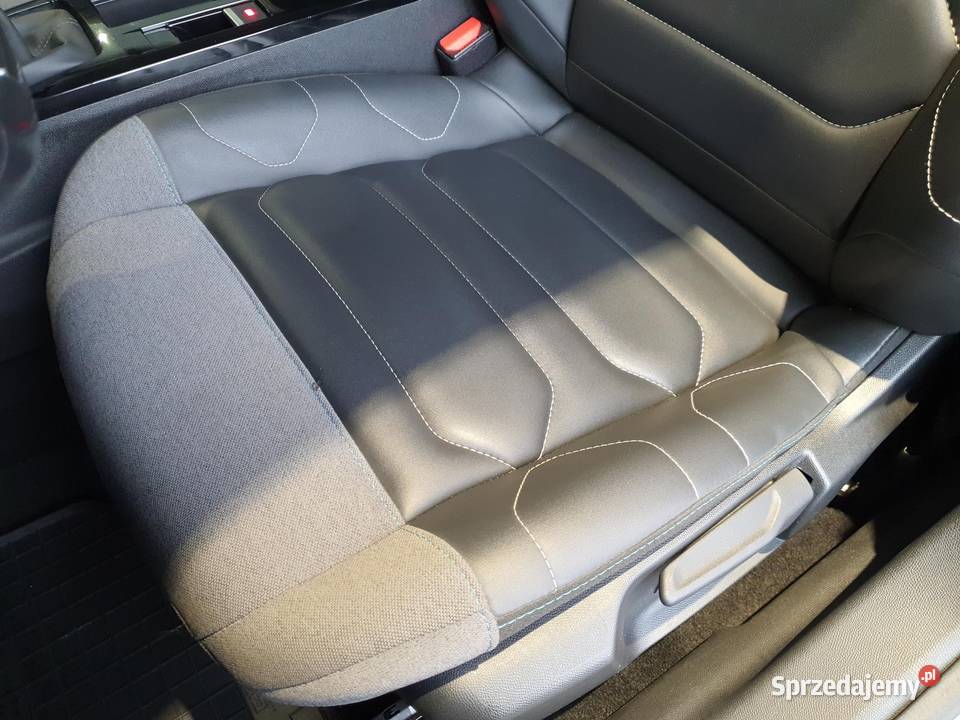 C4 12 PureTech Shine SS