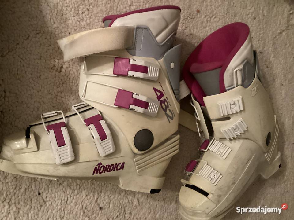 Bury Narciarskie NORDICA 245 Pozostałe Wojcieszków