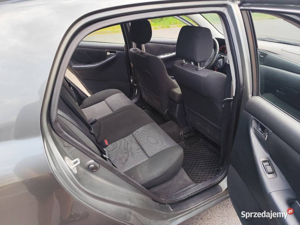 Toyota Corolla niski przebieg manualna