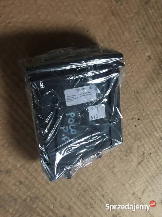 Uchwyt na kubki Polo 4 6Q858602G