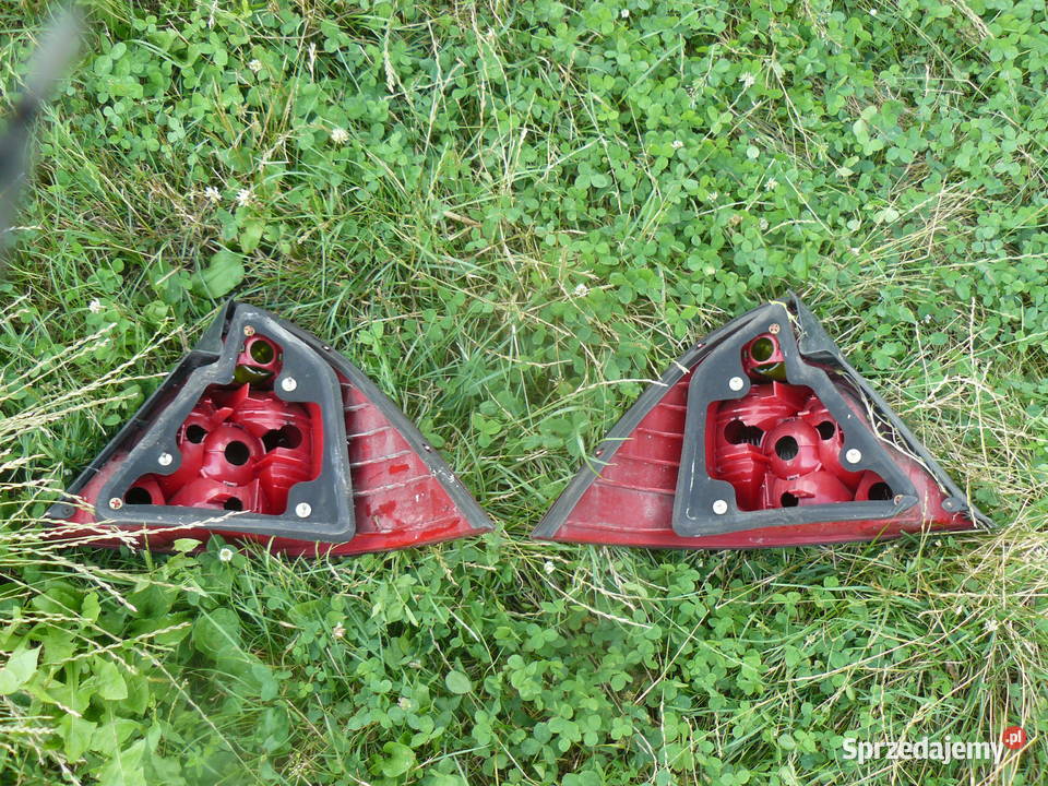 Lampa tylna prawa lewa Ford Mondeo mk3 sedan