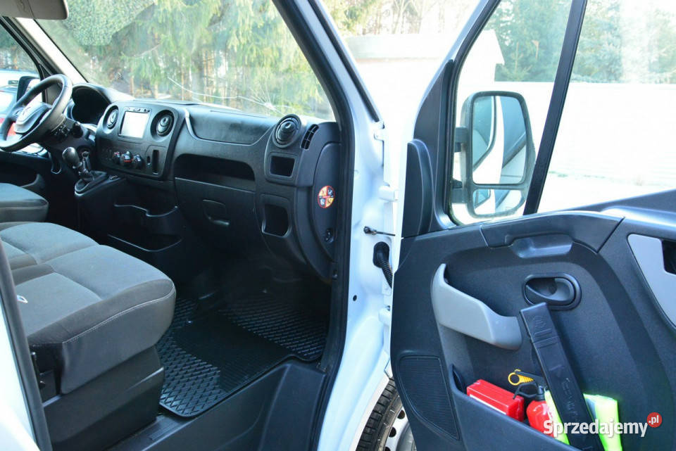 Renault Master 7 osobowy brygadówka doka pełna serwisowany w ASO Warszawa sprzedam
