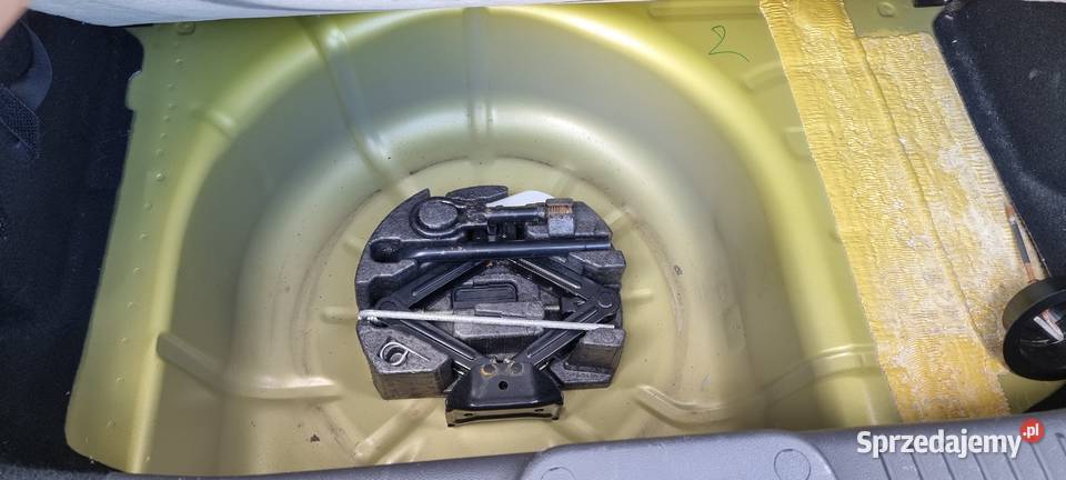 FORD FIESTA 2014R MK7 LIFT 10 ECOBOOST 100 manualna Radomsko