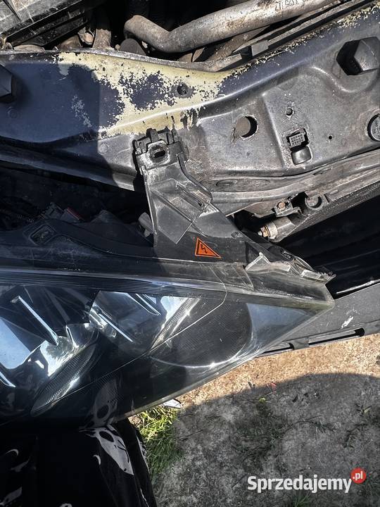 2 lampy xenon Opel Vectra c polift Oświetlenie Tywonia sprzedam
