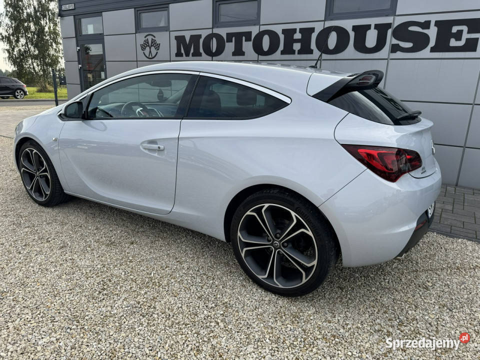 Opel Astra GTC 14 Innovation xenon 94 przebieg J benzyna Chełm Śląski sprzedam