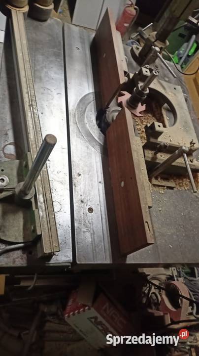 Frezarka z wózkiem i pasuwem SCM Wejherowo