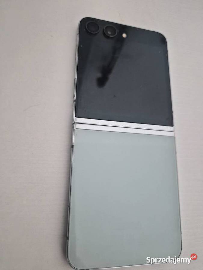 Smartfon Samsung Z Flip 5 8GB512GB Gdańsk sprzedam