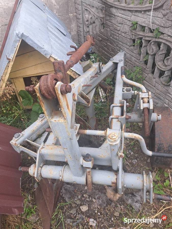 Pług 3 skibowy