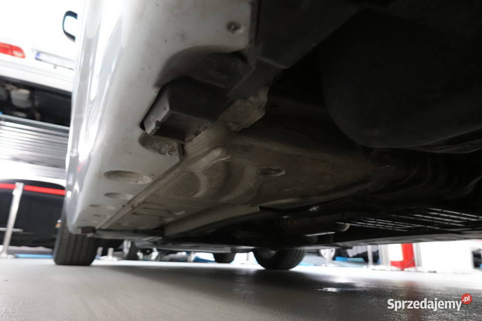 BMW 318i E46 Touring 2001 zdrowy oryginalny ABS sprzedam