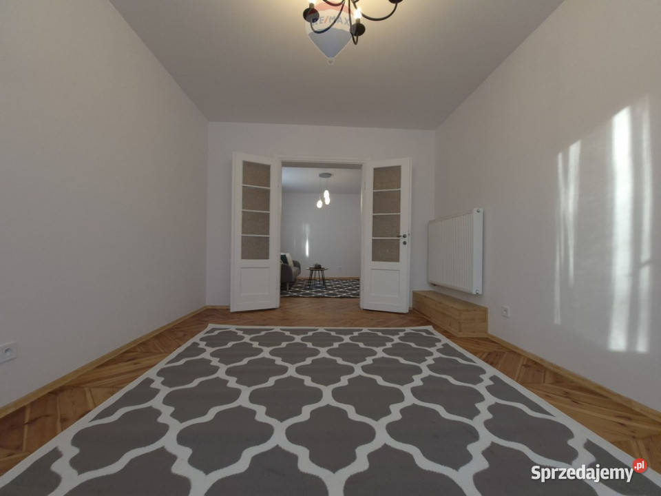 Unikalne mieszkanie w przedwojennej willi Piętro 1 Milanówek