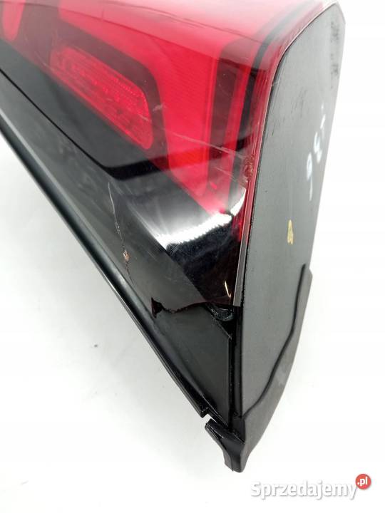 LAMPA TYŁ LEWA W KLAPĘ EU N 92403J3110 Hyundai