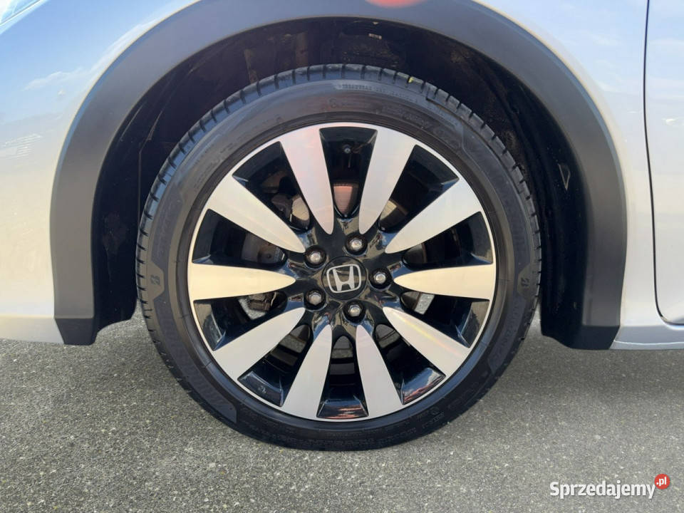 Honda Civic 18 iVTEC 141 M6 2015 r salon komplet