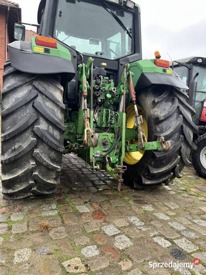 John Deere 6900 z przebiegiem 7 904 h Ciągniki Różyny