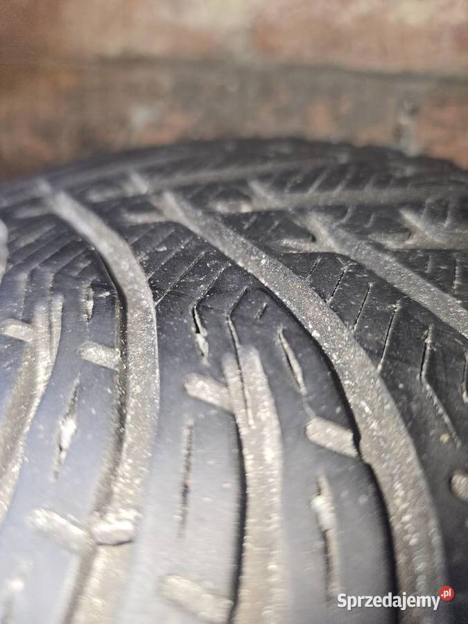Opony zimowe z kpl 205x55 r16 zima Samochodowe Oława