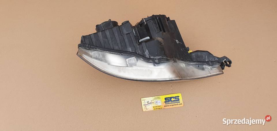 MERCEDES ACTROS MP4 REFLEKTOR PRAWY LAMPA Prawe Motoryzacja