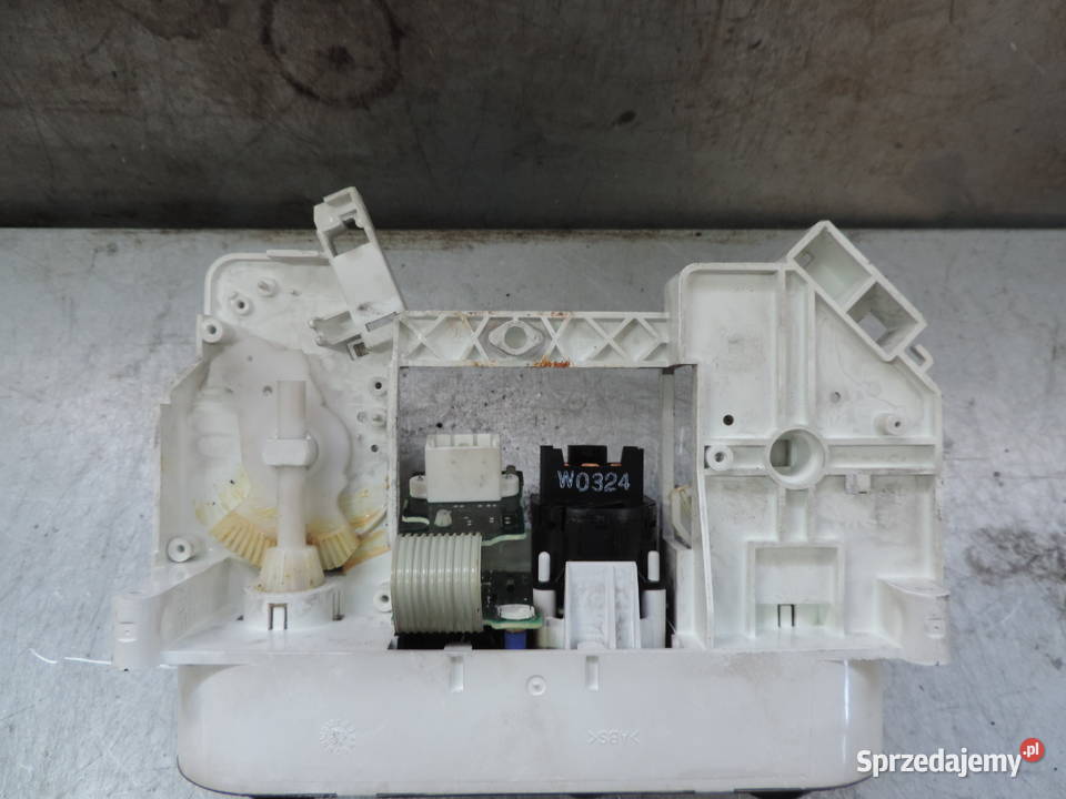 NISSAN TERRANO 2 PANEL STEROWANIA NAWIEWU Panele sterowania, przełączniki Nowy Sącz