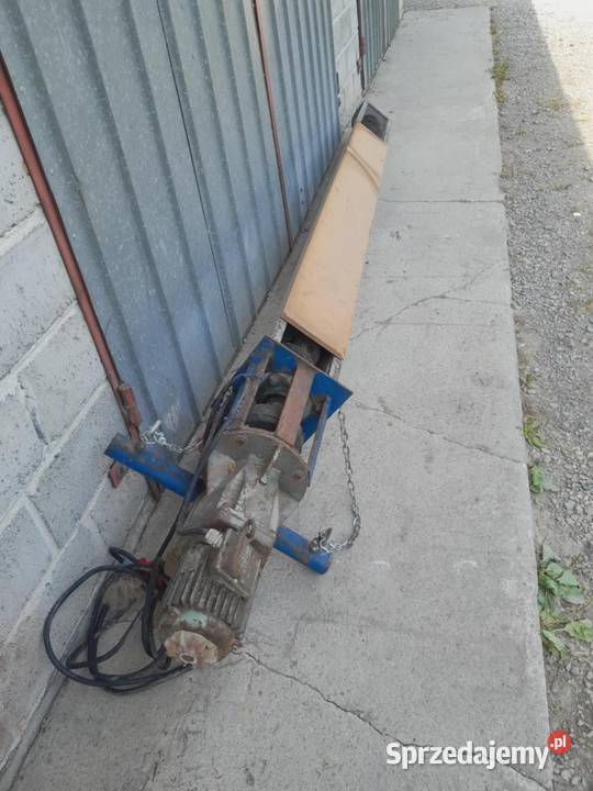 Podajnik slimakowy dmuchawa rozsiewacz kłos