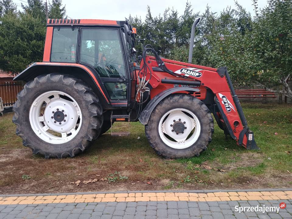Valtra valmet 6400z ładowaczem czołowym Valtra Narew