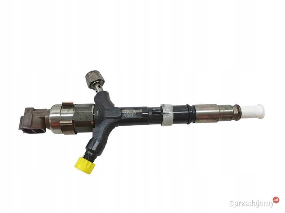 WTRYSKIWACZ 0950000571 20 D4D Toyota RAV4 II osobowe