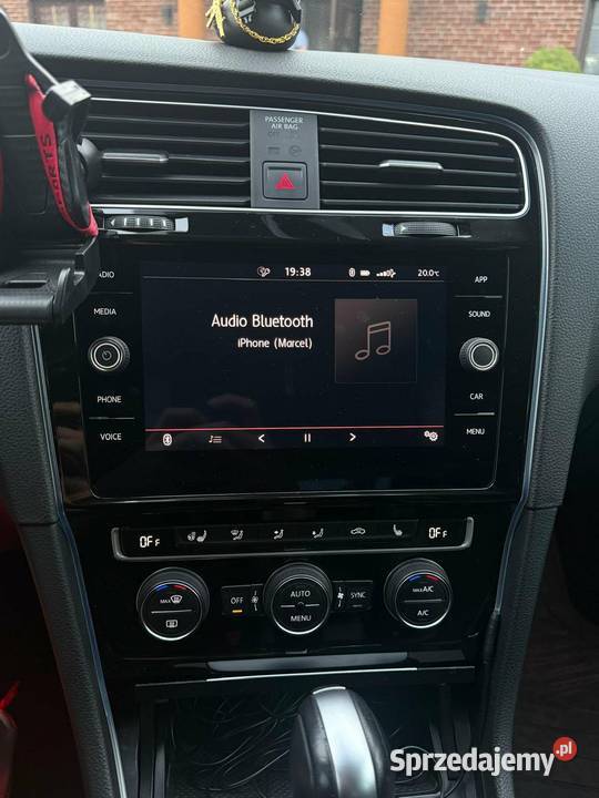 Sprzedam Volkswagena Golfa 7 Highline 20 TDI światła przeciwmgielne