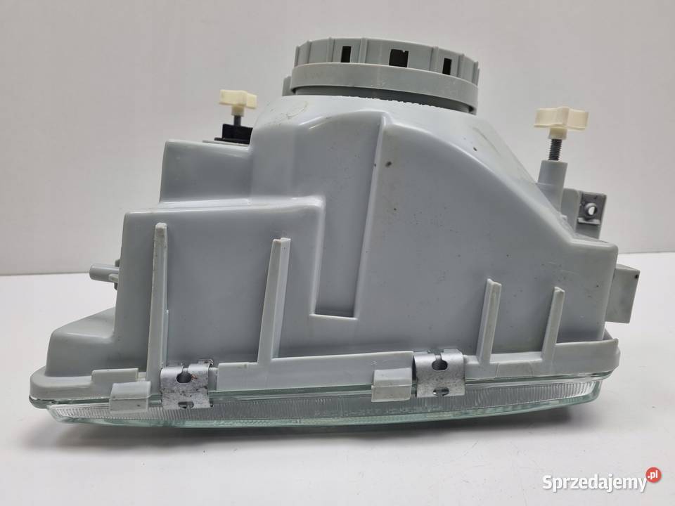 LAMPA PRAWA Saab 9000 8491r PRZEDNIA PRAWY PRZÓD osobowe Oświetlenie Rudka sprzedam