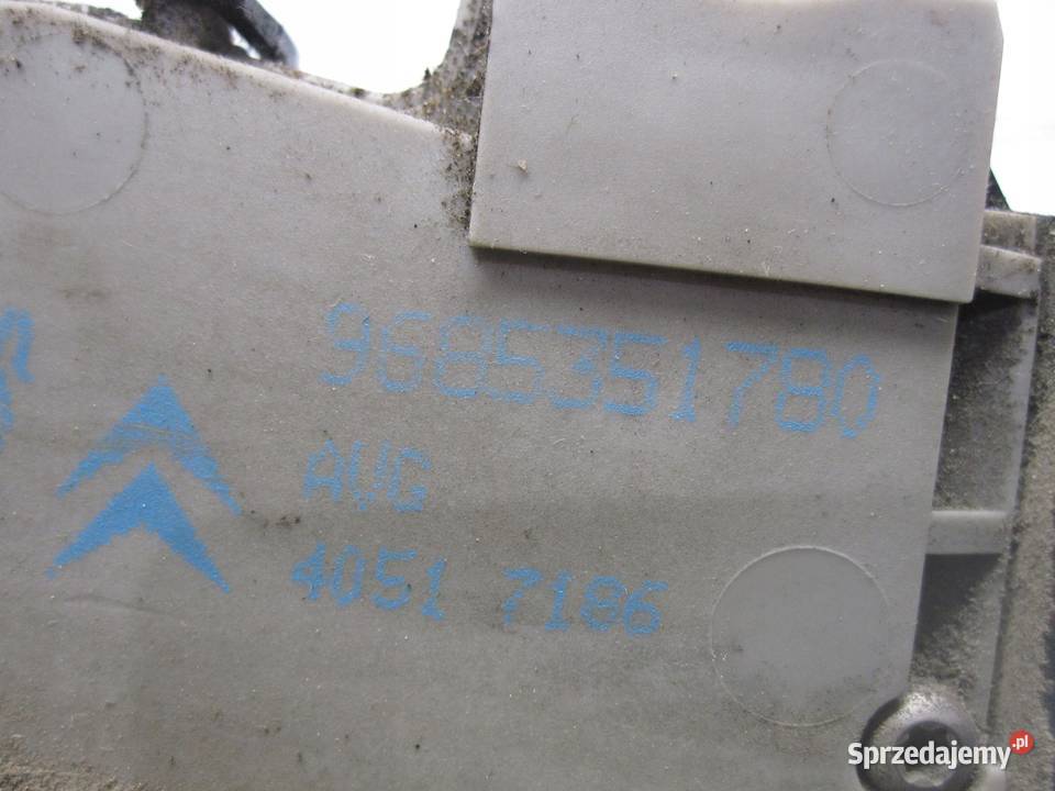 CITROEN C4 II B7 zamek drzwi lewy przód