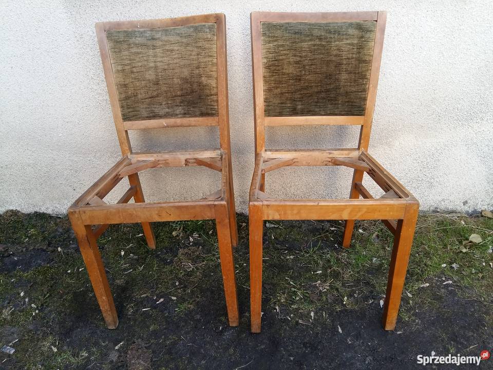 Dwa krzesła z epoki PRL wyprodukowane w Swarzędzu 251