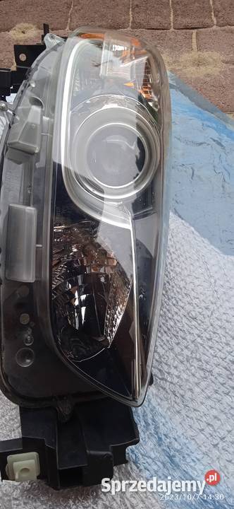Lampa prawa Mazda CX5 2014r prawe Lampy przednie Sobienie-Jeziory