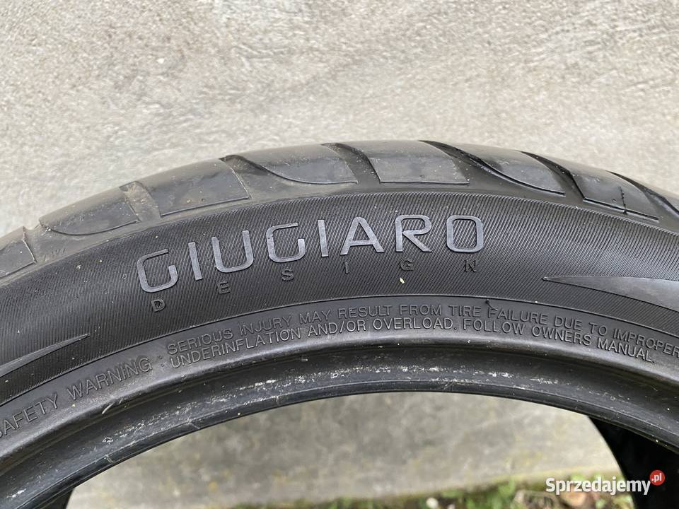 Vredestein Ultrac Giugiaro Design 215 45 17 Drzewica