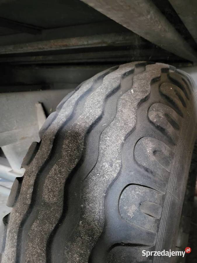 Rozrzutnik agromet brzeg Kazanów