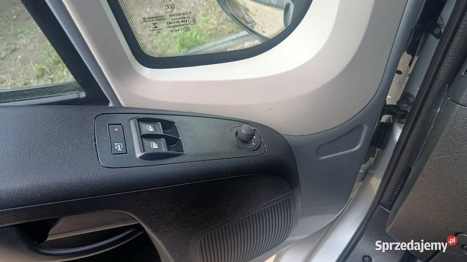 Citroen Jumper Srebrny metalik 2020 zmieniarka CD Jędrzejów sprzedam