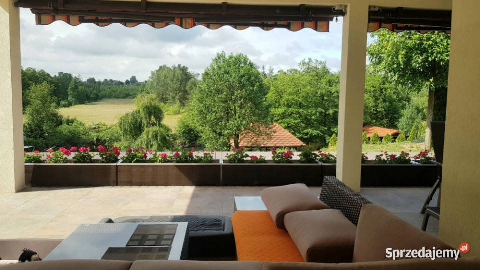 Dom z linią brzegową Rzeki Brdy Rytel