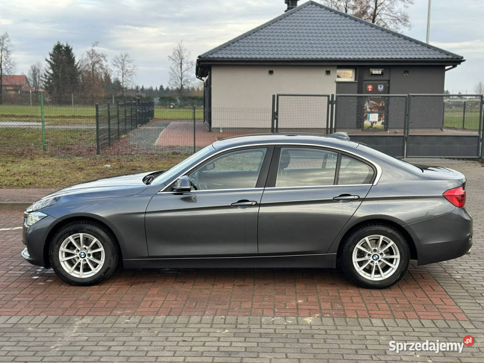 BMW 320 F30F31 2012 lakier metallic Sadlno