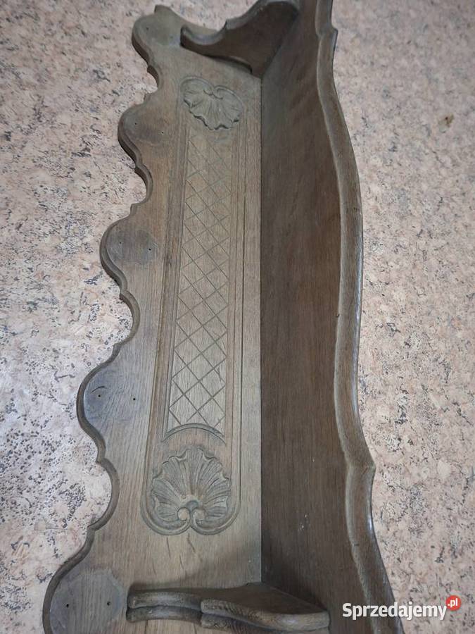 Stara drewniana półka do odnowienia