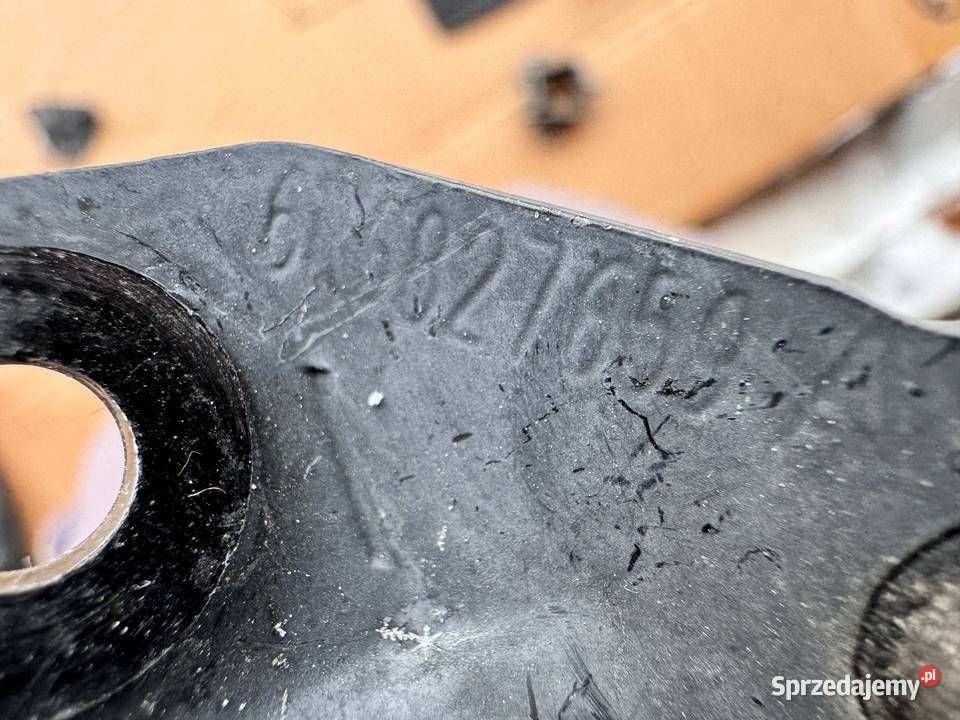 Mocowanie podstawa siłownika klapy Qashqai II Brzesko