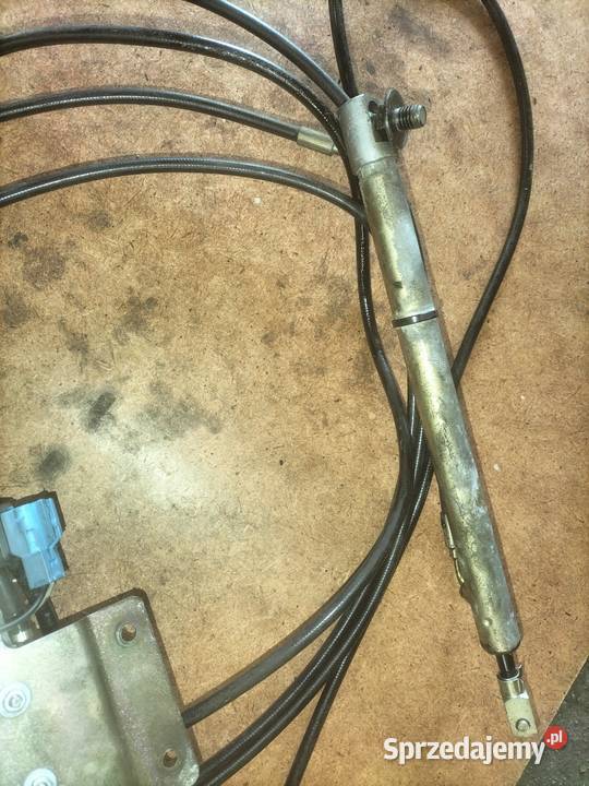 Siłownik tylnej hydroklapy BMW E65 E66 Poręba sprzedam
