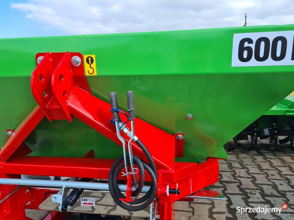 ROZSIEWAcz nawozu 2 1 talerzowy gwarancja wielkopolskie Lipka