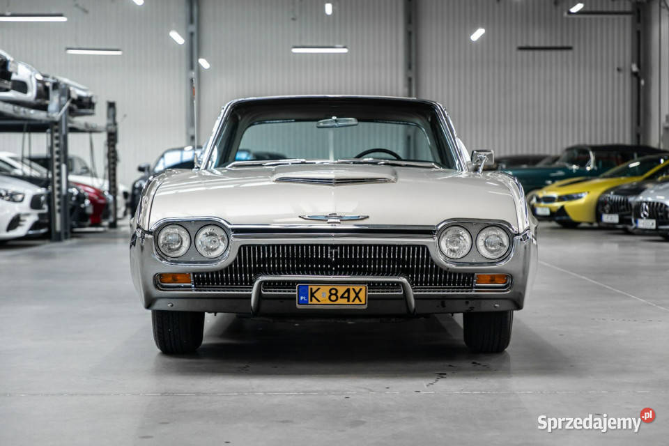 Ford Thunderbird 64 V8 Stan kolekcjonerski 1963 klimatyzacja Thunderbird Węgrzce